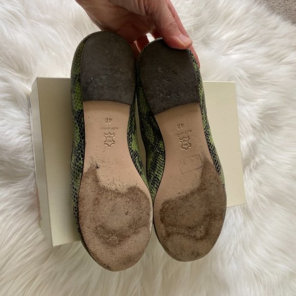 Rouge Italian made green python flats, 9 - Picture 5 of 7